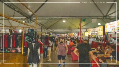 Feira do Luar em Caldas Novas: Artesanato e Gastronomia