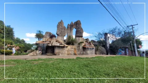 Monumento das Águas: Cartão-Postal de Caldas Novas