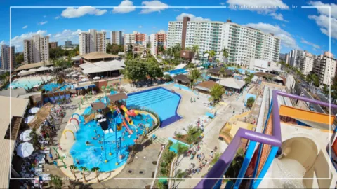 Clube Privé em Caldas Novas: Piscinas e Toboáguas