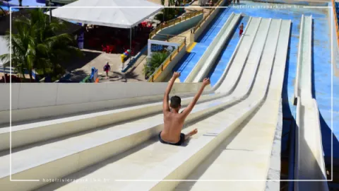 Clube Privé em Caldas Novas: Piscinas e Toboáguas